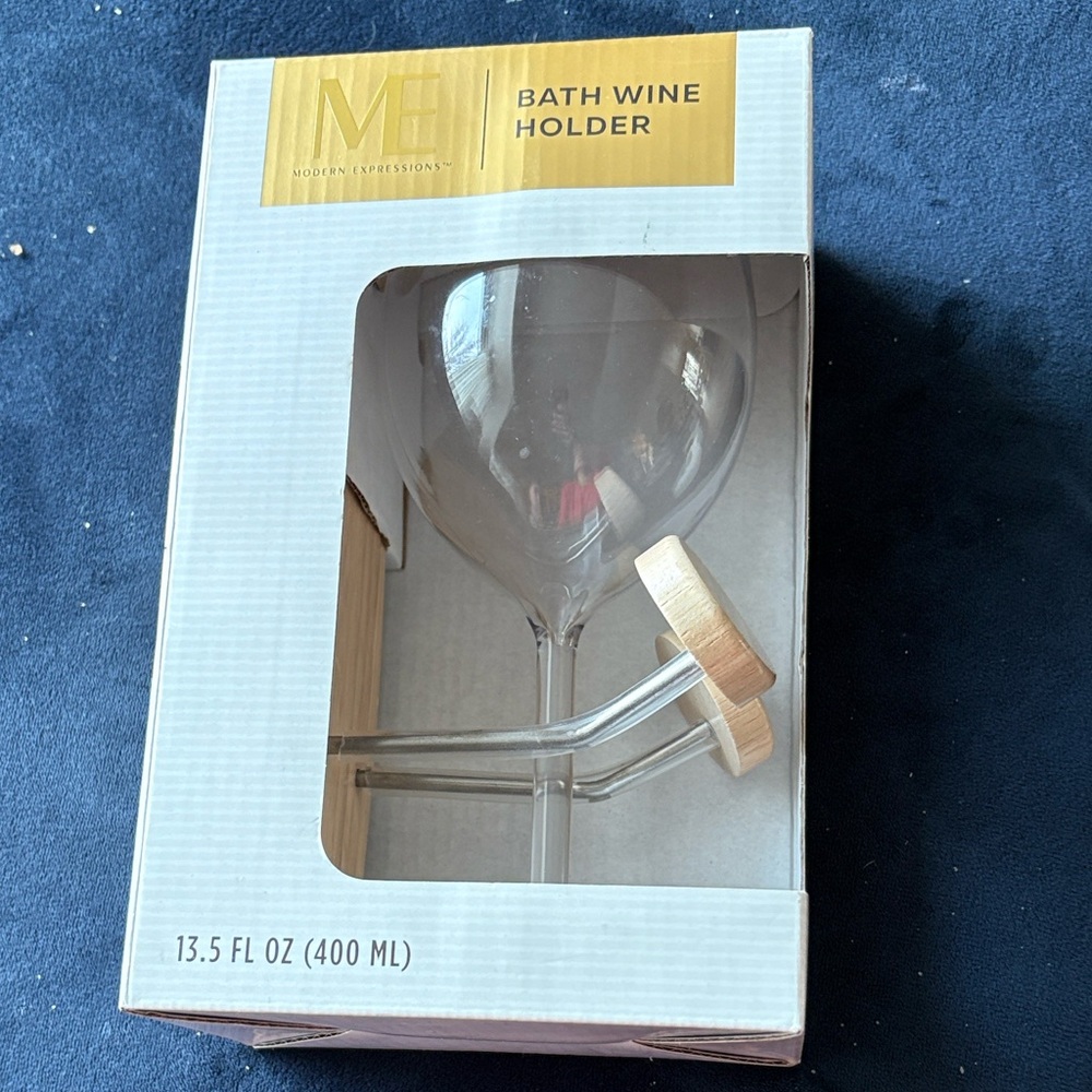 MB Bath Wine Holder with Glass